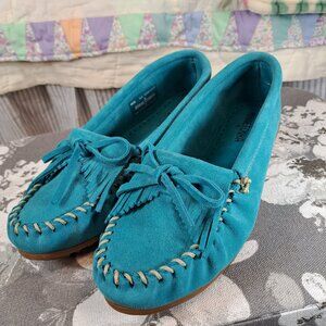 Minnetonka | Kilty Moccasins | Size 9.5